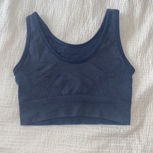 workout top - Picture 2 of 2